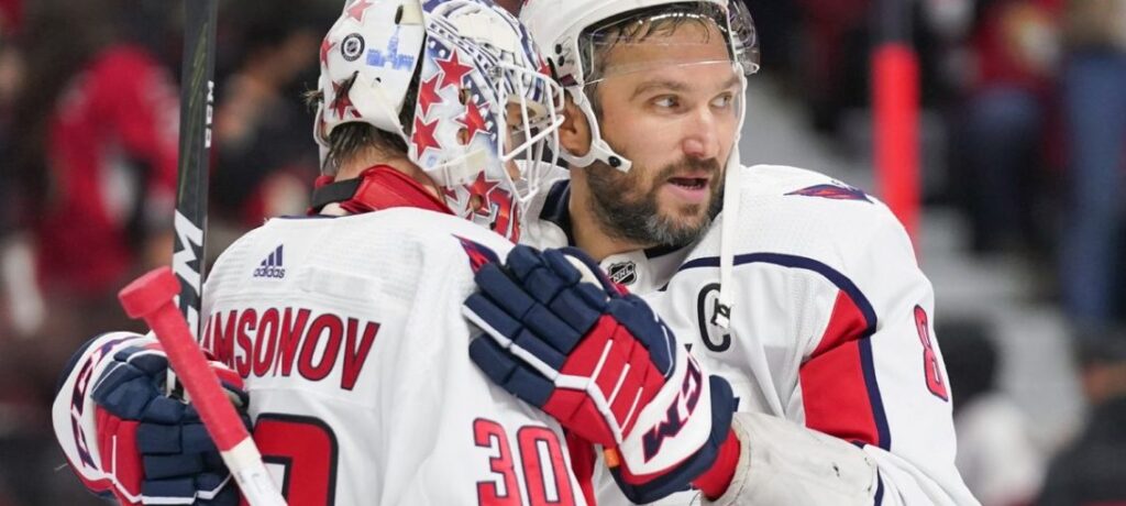 Maple-Leafs-hope-that-Murray-Samsonov-will-stabilize-hockeys-most-important-position--73-11