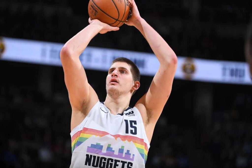 Nikola-Jokic-had-another-monster-triple-double-over-the-Phoenix-Suns-on-Sunday-night-38-88